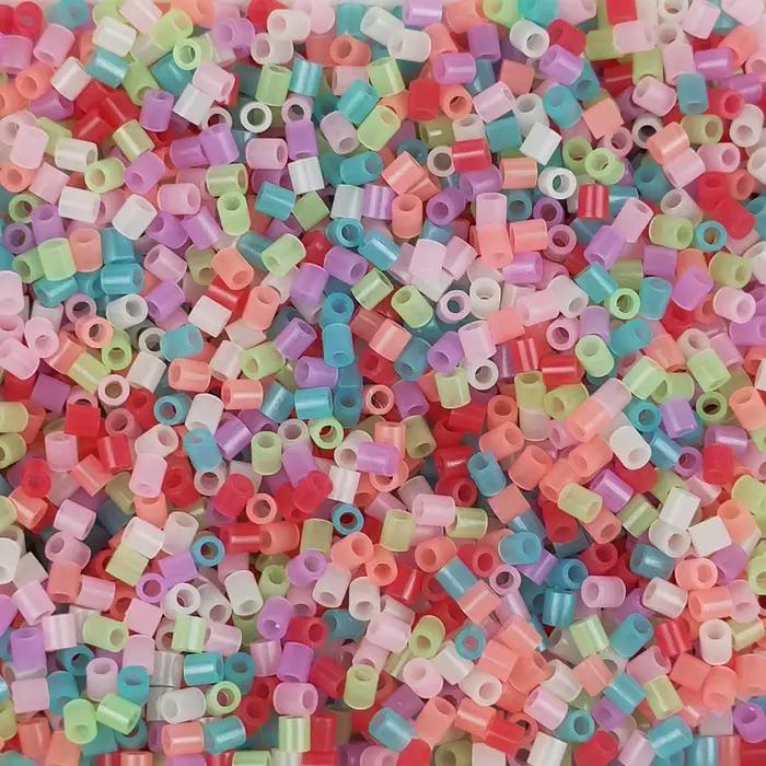 Puzzle de pixels scintillants dans l'obscurité
