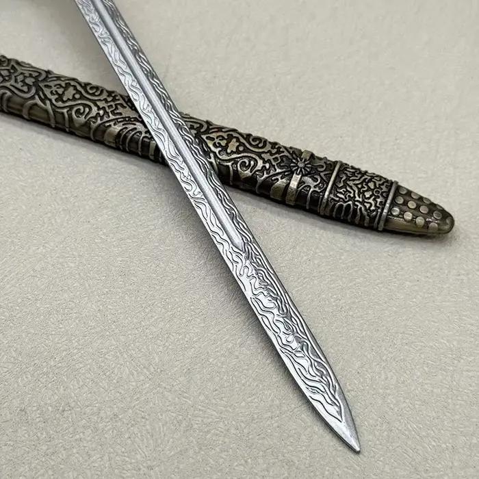 22cm Oathkeeper Sword Brienne of Tarth Game Jaime Lannister of Thrones GOT Série TV Périphériques Arme en métal Miniatures Artisanat Dropshipping Vente en gros Vente chaude Cadeaux Nouvelle arrivée Ca