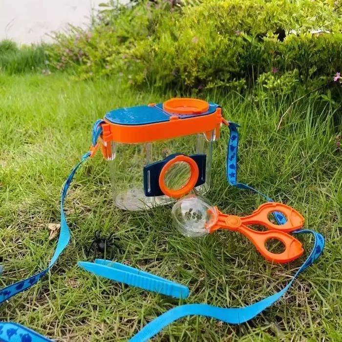Visionneuse d'insectes en plein air