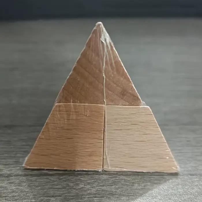 Casse-tête en bois, Mini pyramide