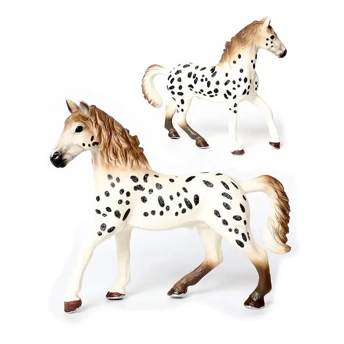 Figurines de grands chevaux en plastique réalistes