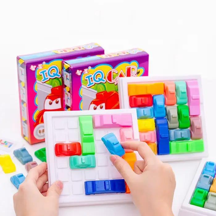 Jeu de logique de circulation Space Rush, Puzzle éducatif, jeux de société de voiture, voitures IQ, évasion Gridlock, Parking pour enfants et adolescents (couleur aléatoire)