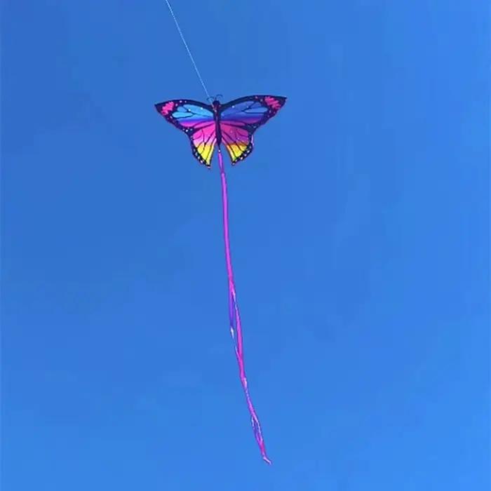 Cerf-volant papillon coloré DIY