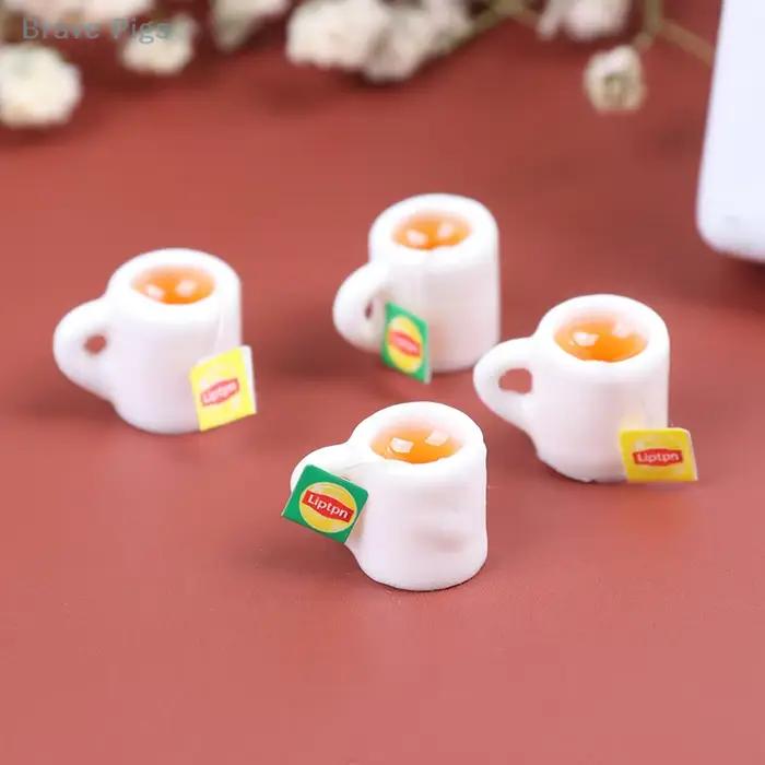 Mini Tasse à Thé en Résine