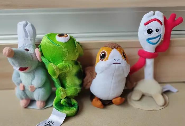 Disney-Jouet en peluche magnétique avec aimant Pal