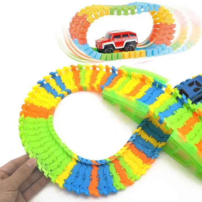 Bricolage avec carte assembler cascadeur voiture variété universelle course ensemble piste