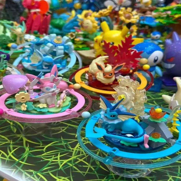 Ensemble de blocs de construction Pokémon Évoli et Évolutions sous licence officielle Keeppley kit de modèle d'assemblage DIY cadeau de collection pour fans et collectionneurs adultes occassions spéciales