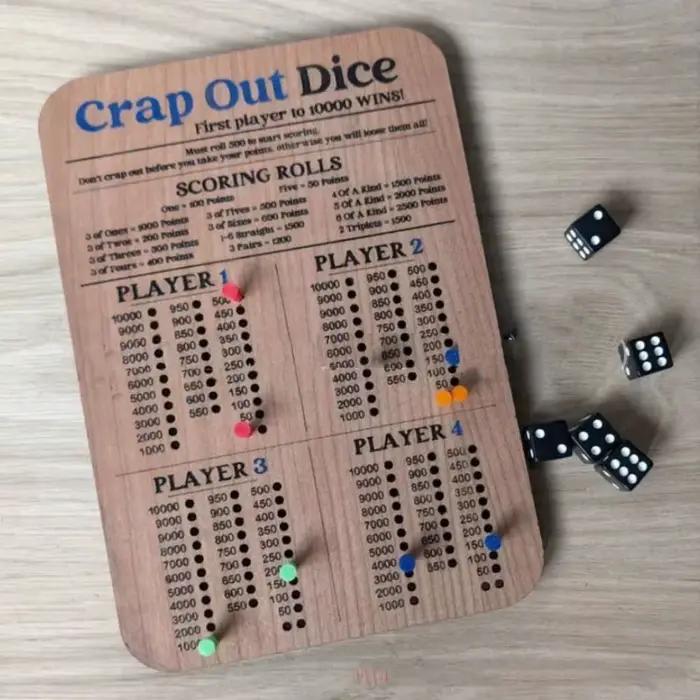 Jeu de société en bois Chap Out Dice Score Board