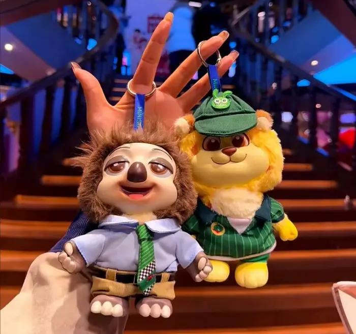 Boîte surprise de figurines en peluche des habitants de Zootopia Disney avec disque vinyle | Figurine de collection