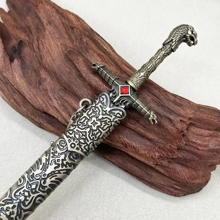 22cm Oathkeeper Sword Brienne of Tarth Game Jaime Lannister of Thrones GOT Série TV Périphériques Arme en métal Miniatures Artisanat Dropshipping Vente en gros Vente chaude Cadeaux Nouvelle arrivée Ca
