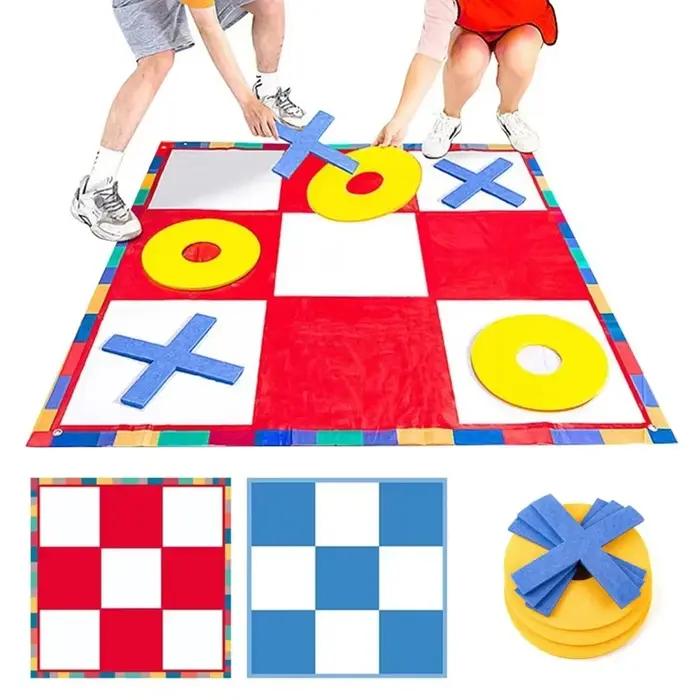 Grand jeu de Tic Tac Toe géant avec tapis de jeu à grille damier géante et marqueurs X O en feutre pour activités de