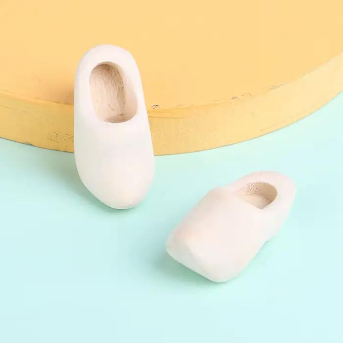 1Pair Doll House Miniature Wooden Shoes 3cm/4cm Simulation Scene Collocation Model DIY