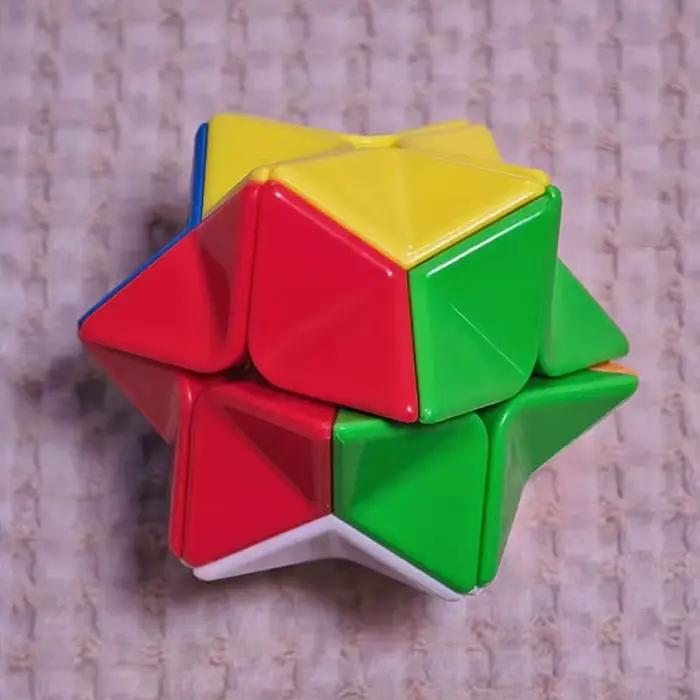 Cube de vitesse polygone 2x2x2