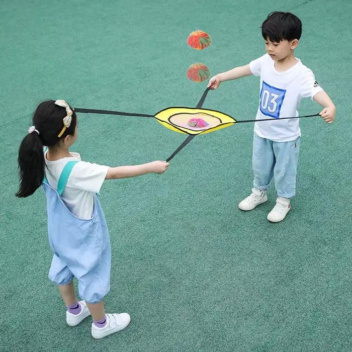 Jeux de sport amusants en plein air pour enfants