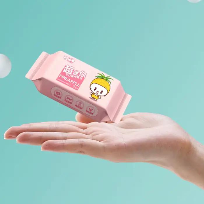 Lingettes douces portables pour bébés