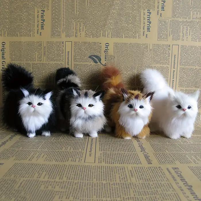 Jouet en peluche chat réaliste - Animal