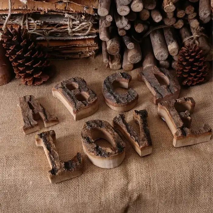 Lettres de l'Alphabet et Chiffres en Bois Massif