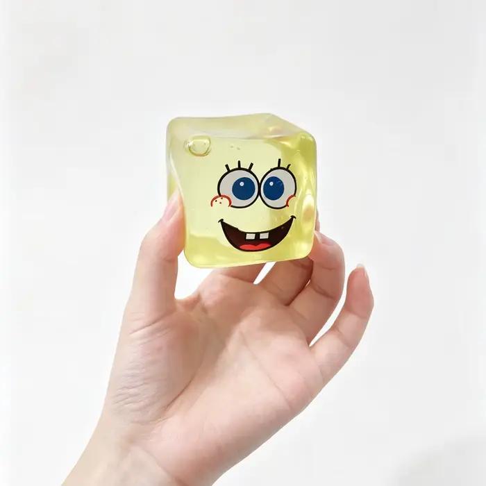 Squishy en stock Bob l'éponge, cube anti-stress, jouet à presser à rebond lent en sucre de malt, cadeau d'anniversaire