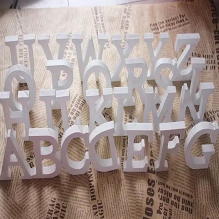 Lettres de l'alphabet en bois blanc de 8CM