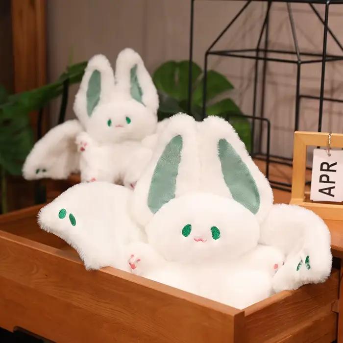 Lapin blanc volant en peluche