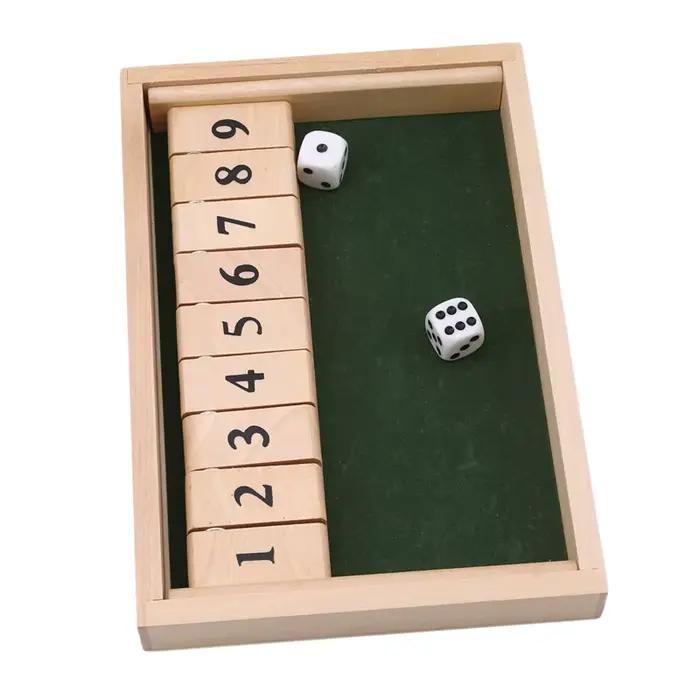 Jeu de plateau Vintage avec boîte fermée