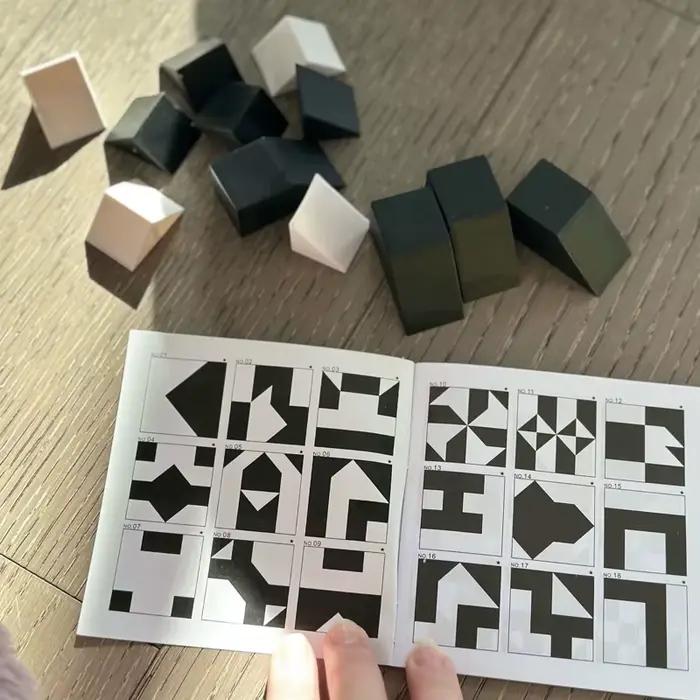 Puzzle de blocs cachés en plastique