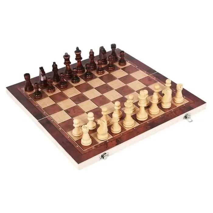 Jeu d'échecs, de backgammon et de dames 3-en-1