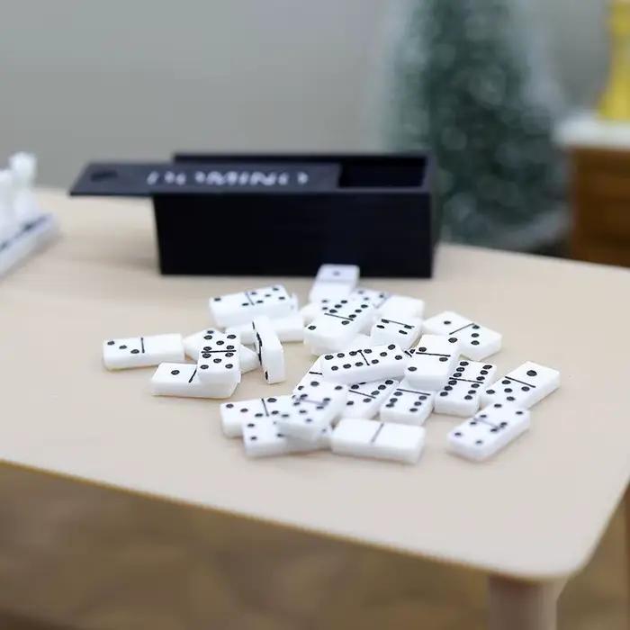 Offre Spéciale : 1 Ensemble d'Accessoires pour Maison de Poupée 1/12, Modèle Miniature de Dominos, Jouet Éducatif pour l'Apprentissage, Jeu de Société de Dominos à Points
