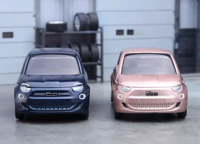 TOMY FIAT 500e Voitures miniatures en alliage et véhicules jouets, modèle de voiture miniature à l'échelle pour enfants
