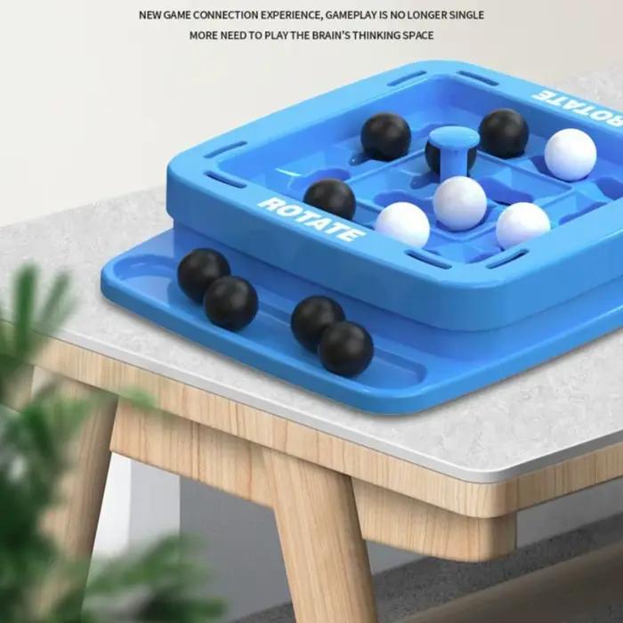 Jeu de stratégie rapide interactif quatre en ligne noir et blanc