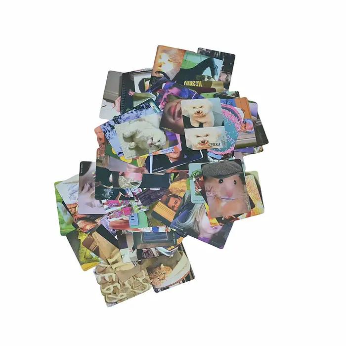 Ensemble de jeu Emoji 3 en 1 jeu de société interactif pour rassemblements d'entreprise et cadeaux de vacances pour adultes occasions sociales et familiales