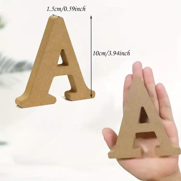 26 lettres de l'alphabet en bois