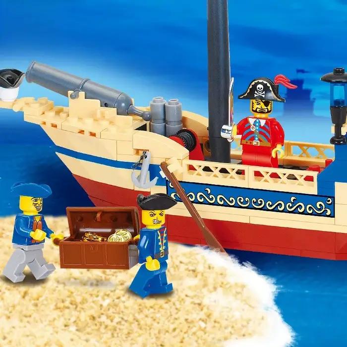 Blocs de construction de bateaux pirates – Ensemble de briques éducatives pour enfants, modèle de navire pirate compatible avec des figurines d'action, modèle de jouets