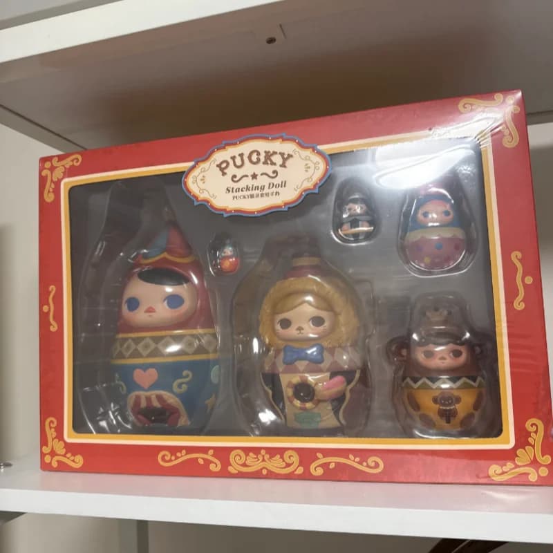 POP MART Blind Box PUCKY Série de figurines empilables, figurine d'anime, décoration de bureau, joue