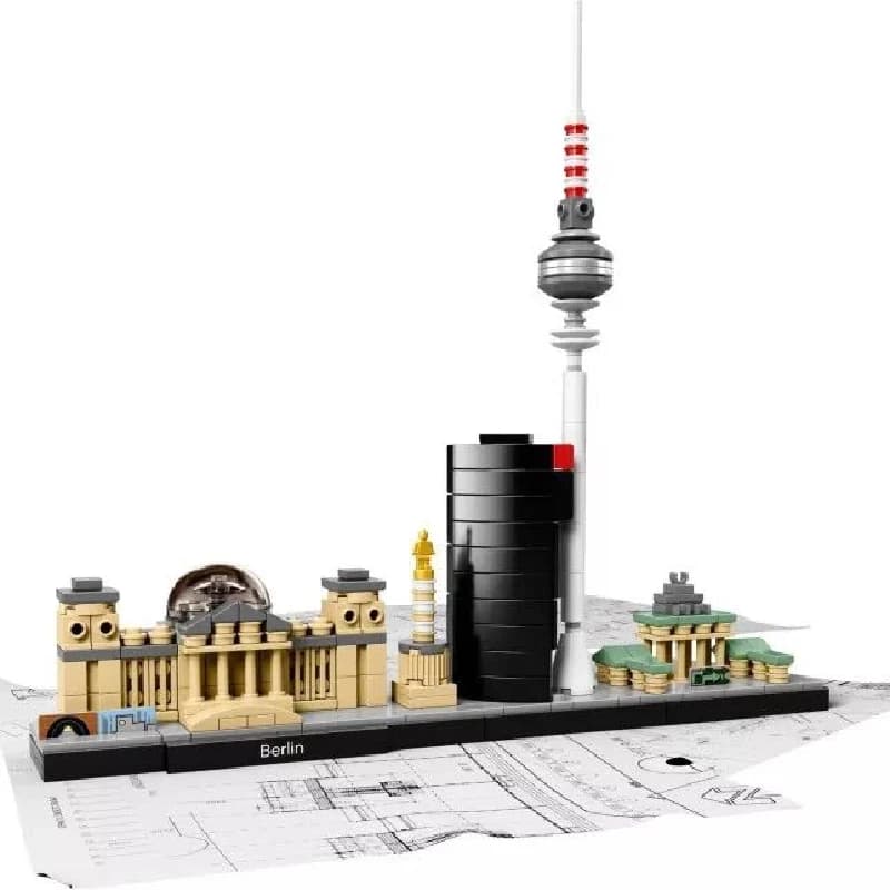 Ensemble de blocs de construction d'architecture de ville de Berlin, tour d'édifice, briques, vue su