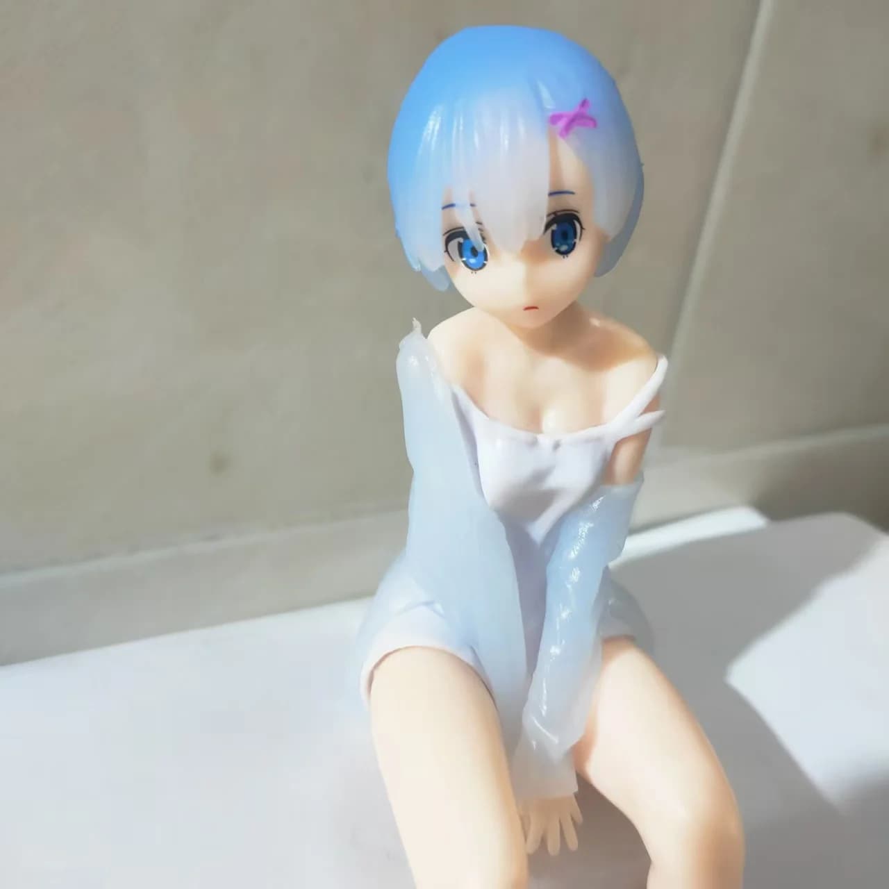 Décoration animée faite à la main + voiture + beauté anime + monde différent à partir de zéro + rem
